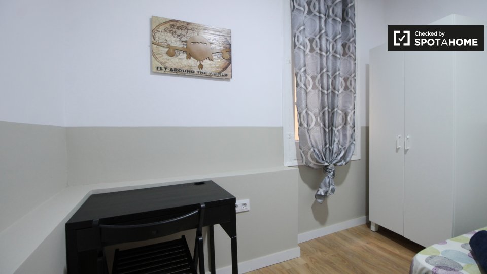 Double room Barcelona, 6 beds, 100m² — photo 6