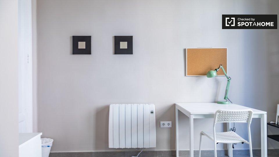 Double room Valencia, 5 beds — photo 4
