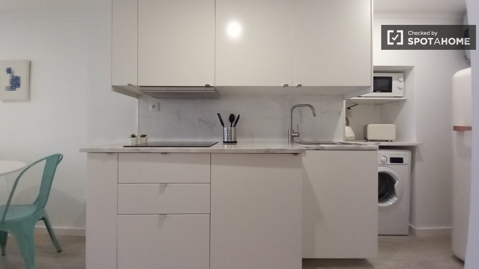 Apartment Lisbon, 1 bed, 40m² — photo 13