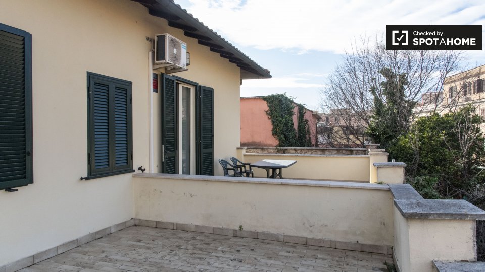 Double room Rome, 5 beds — photo 7