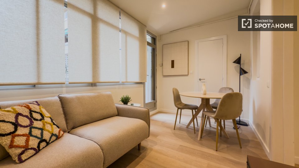 Apartment Barcelona, 3 beds — photo 48