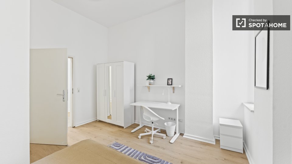 Double room Berlin, 8 beds, 209m² — photo 16
