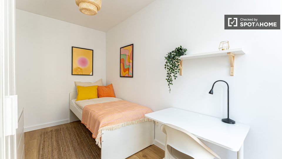 Double room Berlin, 5 beds, 80m² — photo 19