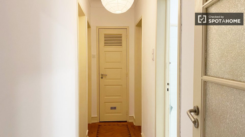 Double room Lisbon, 4 beds — photo 59