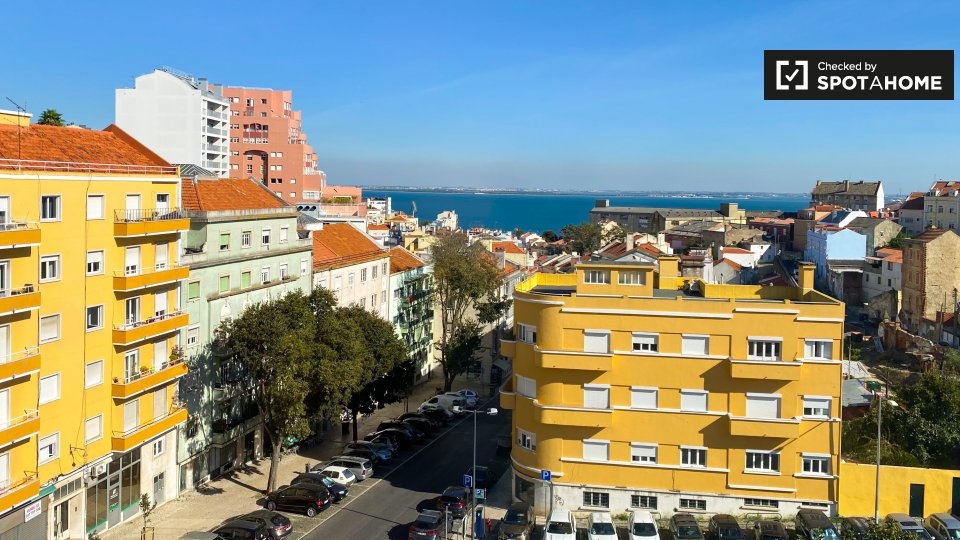 Double room Lisbon, 6 beds, 120m² — photo 4