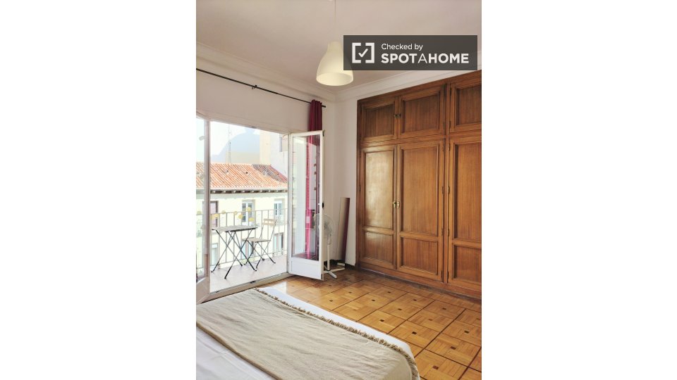 Double room Madrid, 6 beds, 200m² — photo 36
