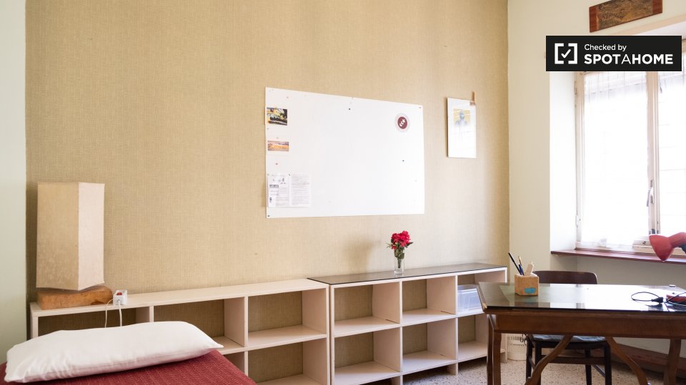 Double room Rome, 5 beds — photo 8