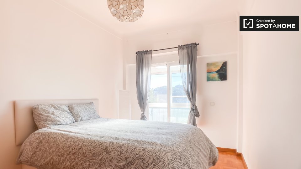 Apartment Lisbon, 2 beds, 61m² — photo 19