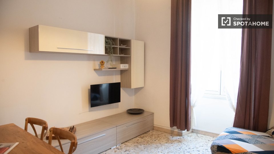 Apartment Rome, 2 beds — photo 50