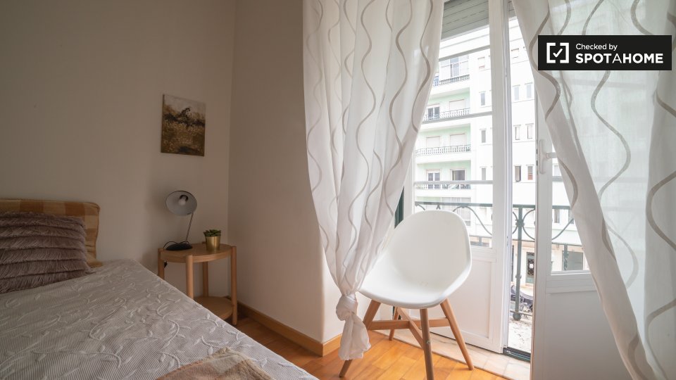 Double room Lisbon, 6 beds, 150m² — photo 6