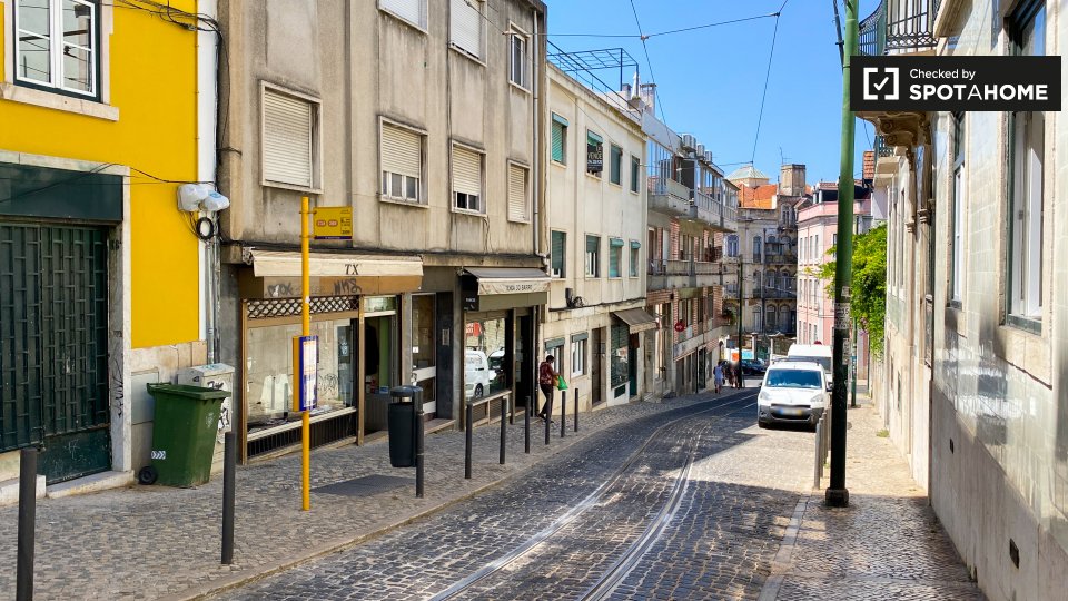 Apartment Lisbon, 2 beds — photo 13