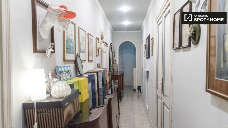 Double room Rome, 3 beds — photo 16