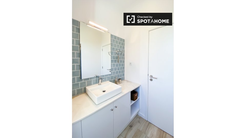 Apartment mono Lisbon — photo 15
