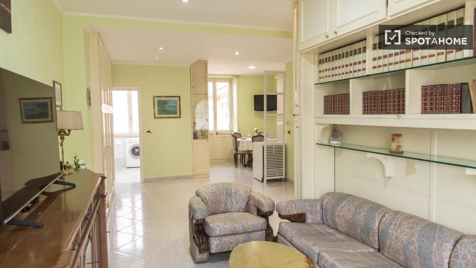 Apartment Rome, 1 bed — photo 11
