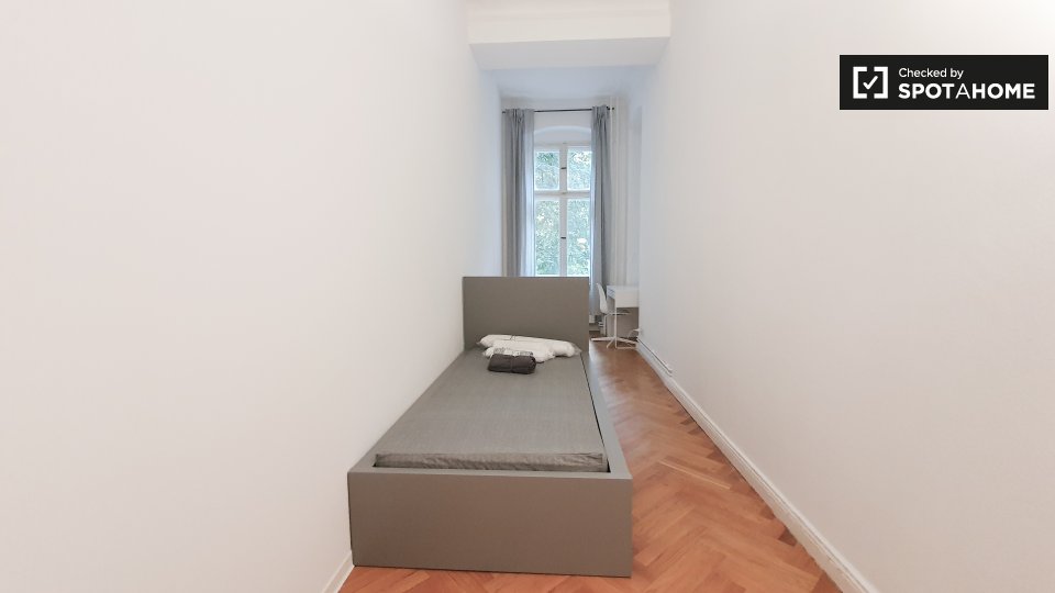 Double room Berlin, 6 beds — photo 1