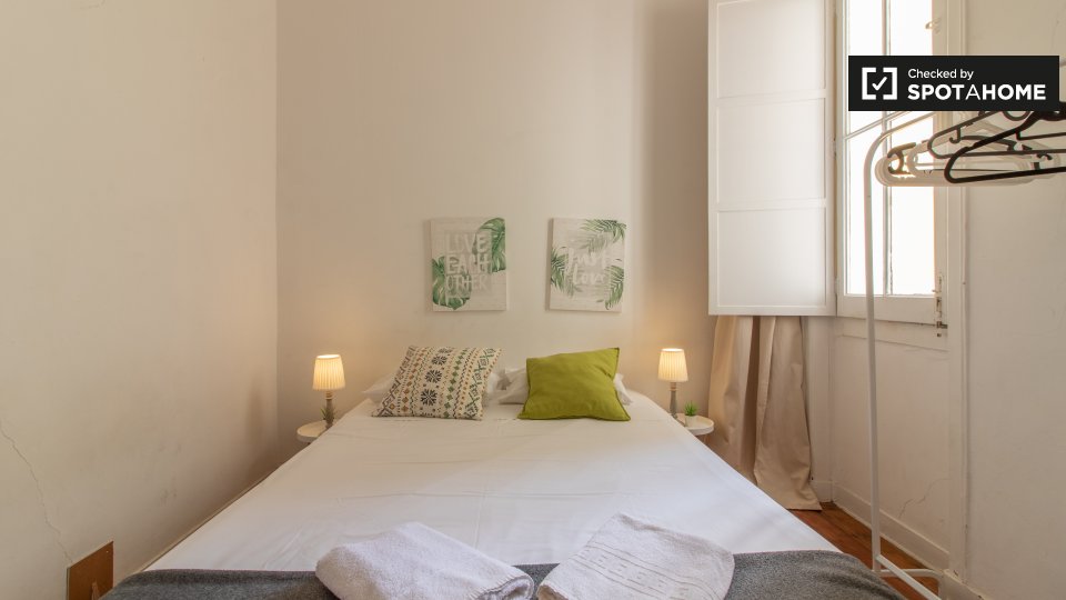 Double room Lisbon, 5 beds, 90m² — photo 22