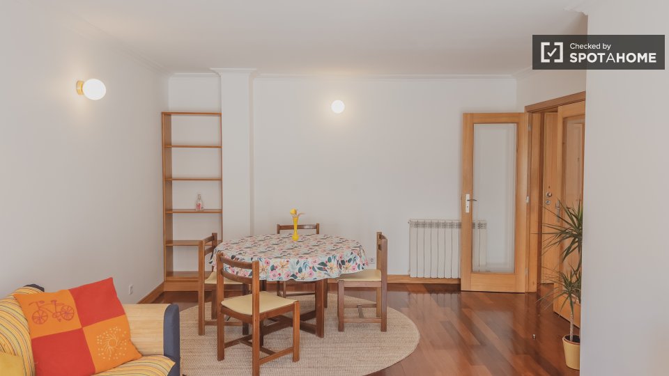 Apartment Porto, 2 beds, 74m² — photo 13