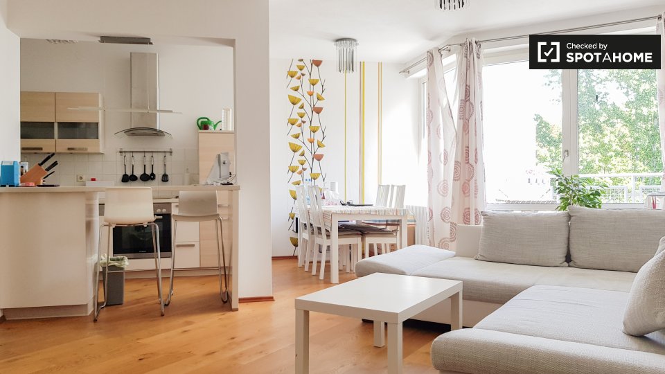 Apartment Berlin, 1 bed, 55m² — photo 1