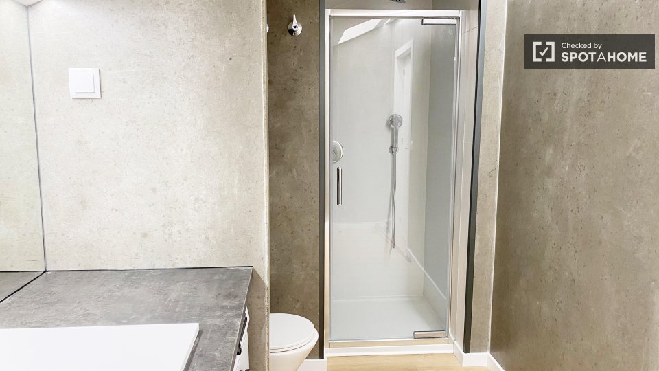 Double room Lisbon, 8 beds — photo 17
