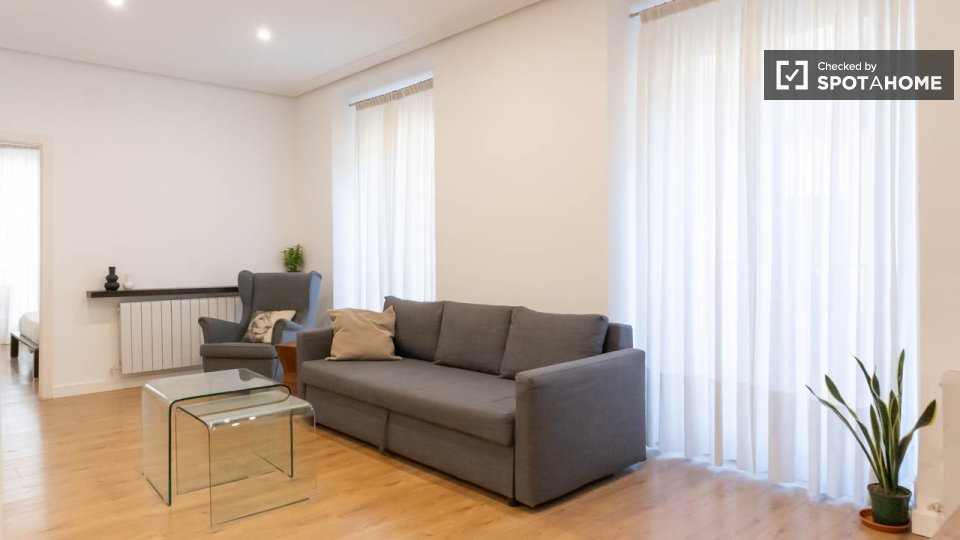 Apartment Madrid, 2 beds, 90m² — photo 18