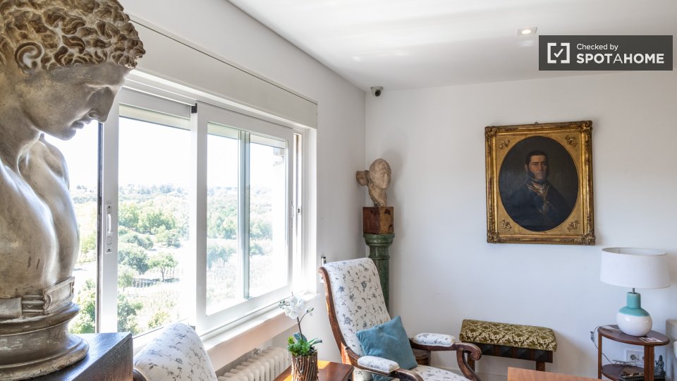Double room Madrid, 3 beds — photo 10