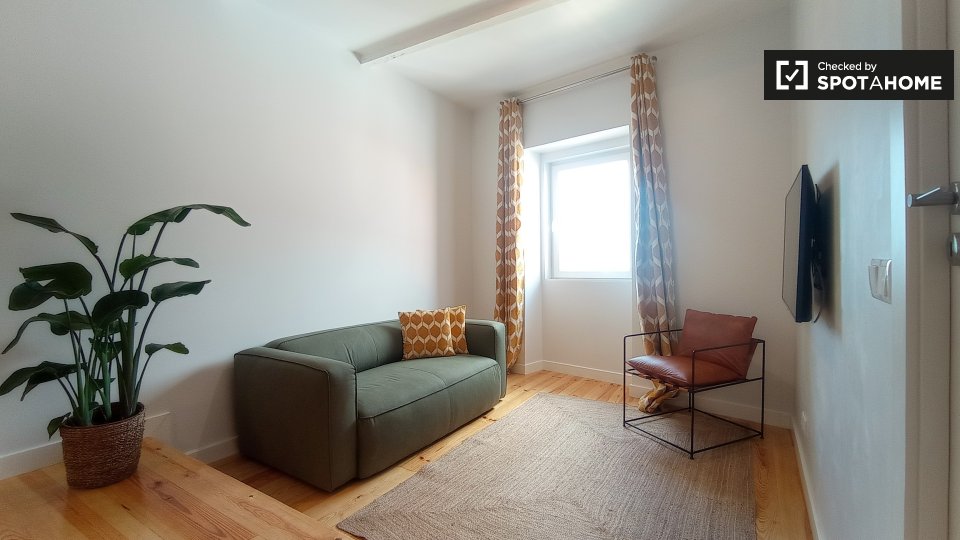 Apartment mono Lisbon, 60m² — photo 16