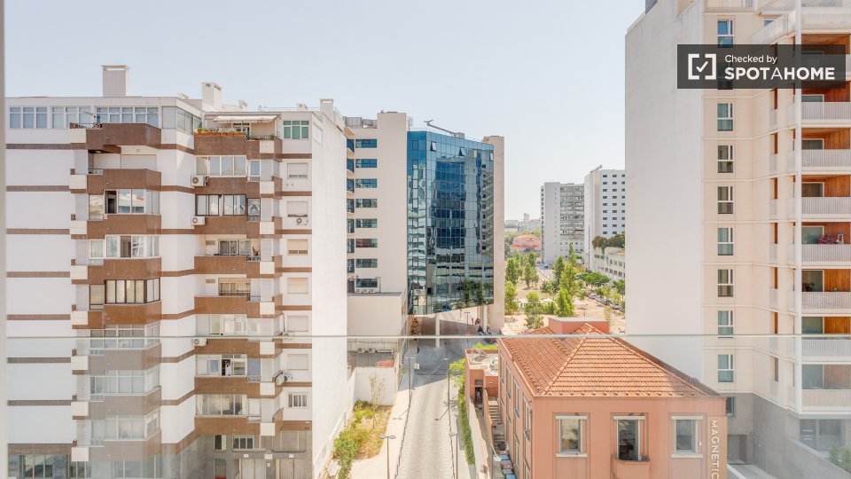 Apartment Lisbon, 1 bed, 58m² — photo 34