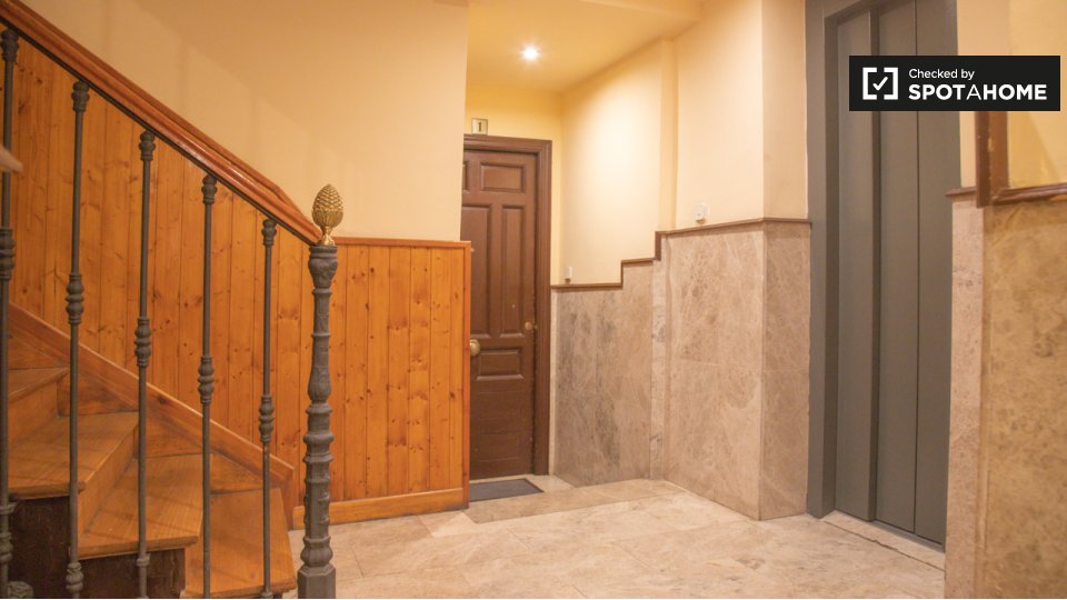 Apartment Madrid, 1 bed — photo 18