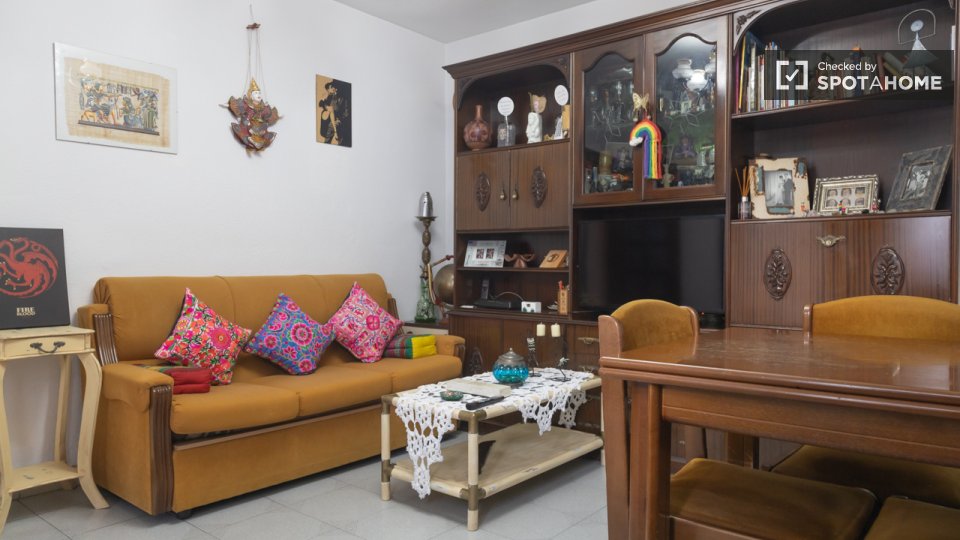 Double room Madrid, 3 beds — photo 12