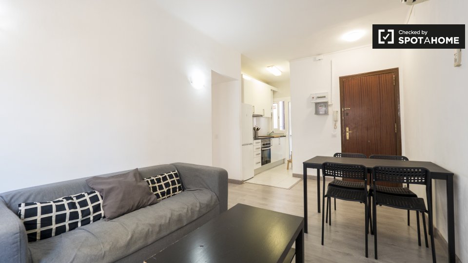 Apartment Barcelona, 2 beds, 60m² — photo 1