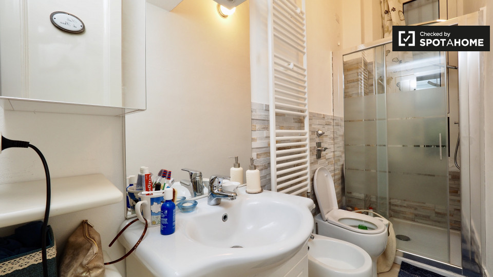Double room Milan, 2 beds, 70m² — photo 11