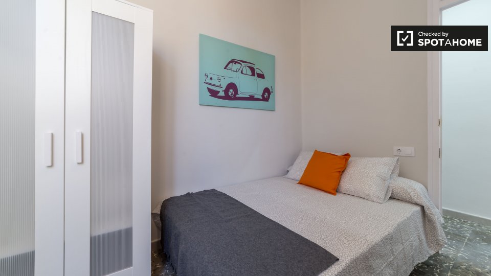 Double room Valencia, 6 beds — photo 2