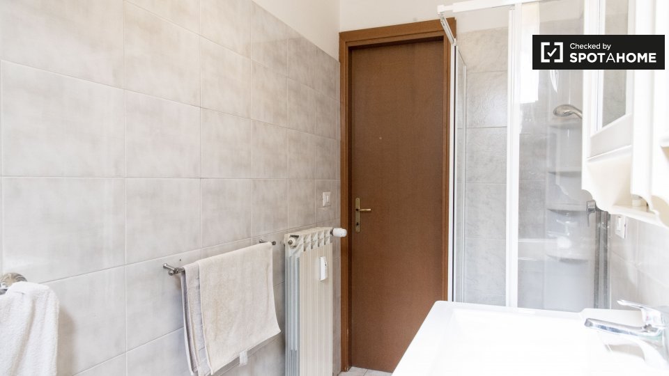 Double room Rome, 5 beds, 150m² — photo 23
