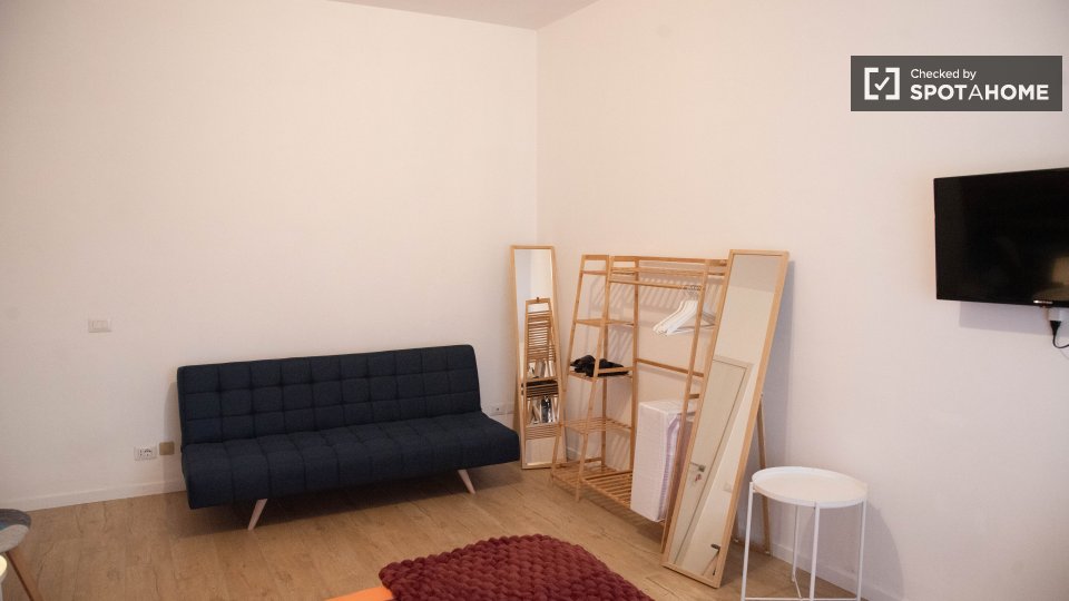 Double room Rome, 1 bed, 108m² — photo 14