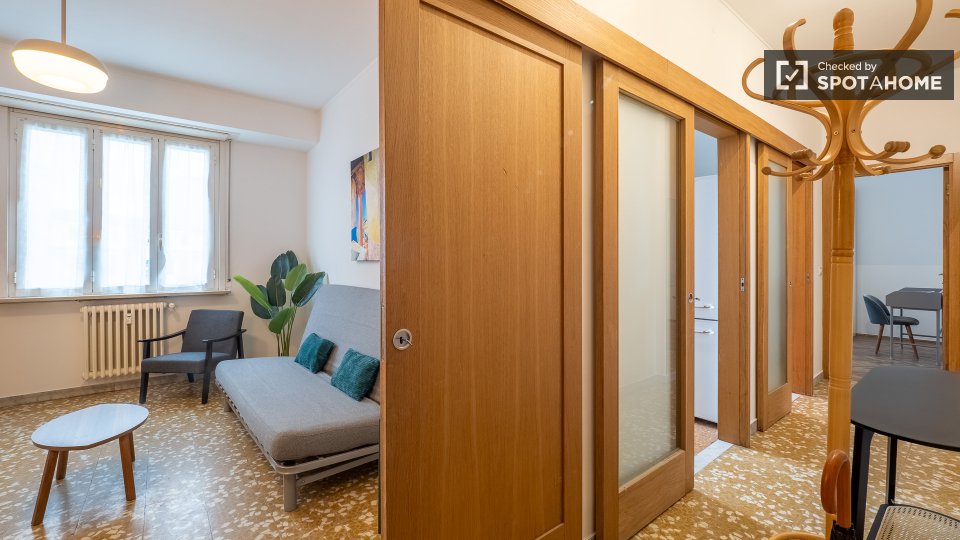 Double room Milan, 2 beds — photo 15