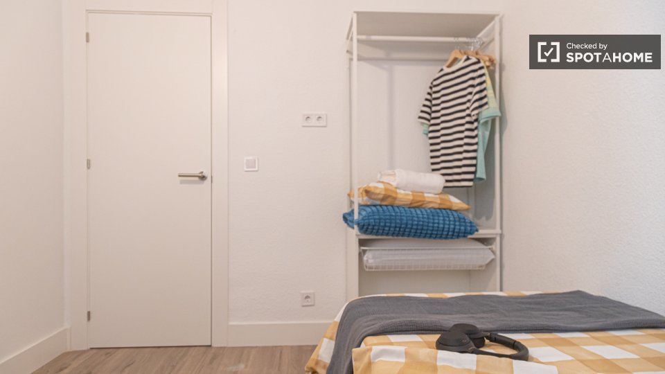 Double room Madrid, 10 beds — photo 13