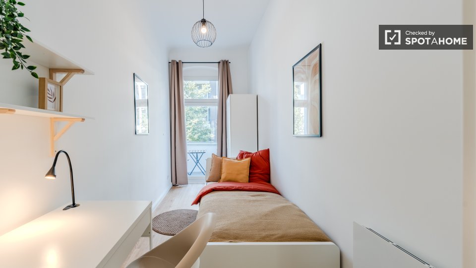 Double room Berlin, 3 beds — photo 6
