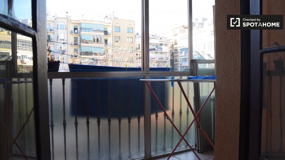 Double room Barcelona, 4 beds, 84m² — photo 16