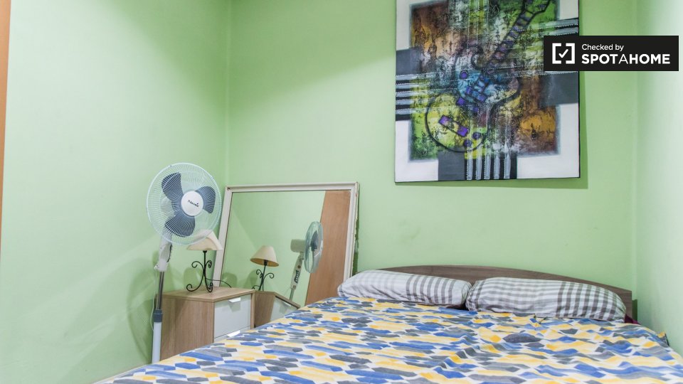 Double room Valencia, 2 beds, 68m² — photo 2