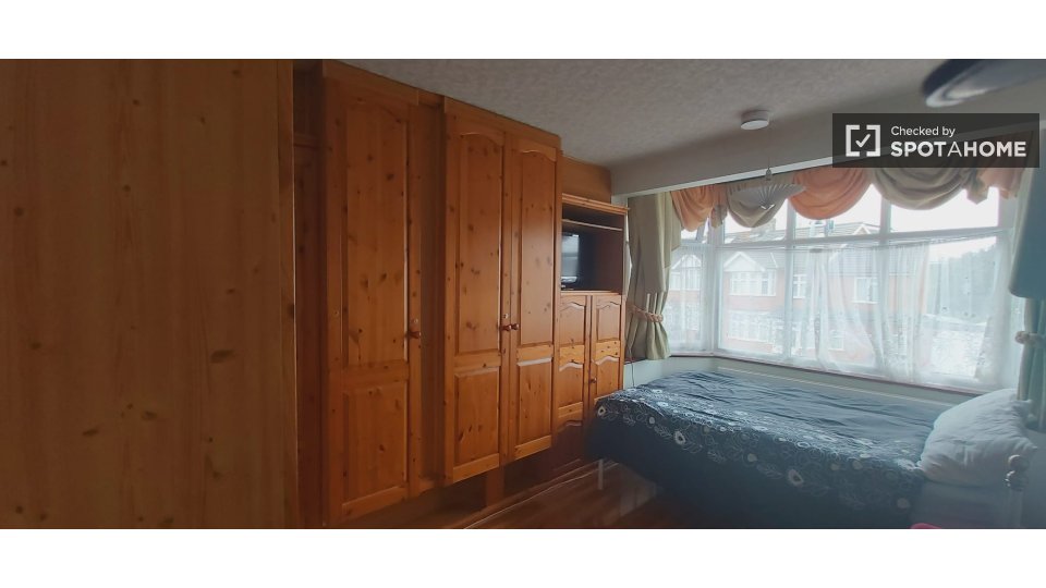 Double room London, 6 beds, 120m² — photo 12