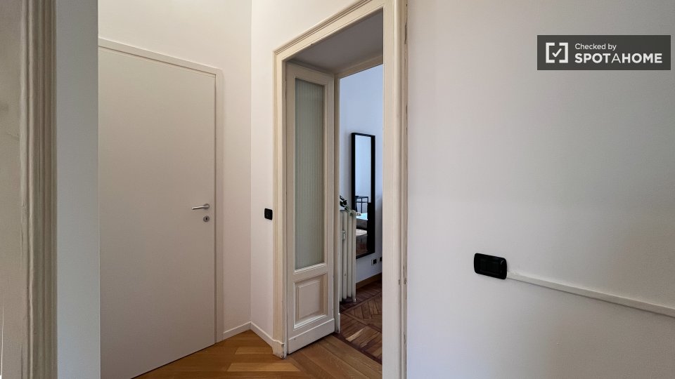 Double room Milan, 5 beds — photo 14