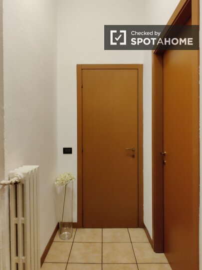 Apartment Milan, 1 bed — photo 5