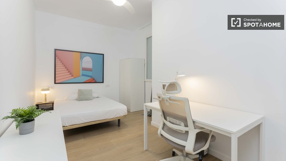 Double room Valencia, 5 beds — photo 10