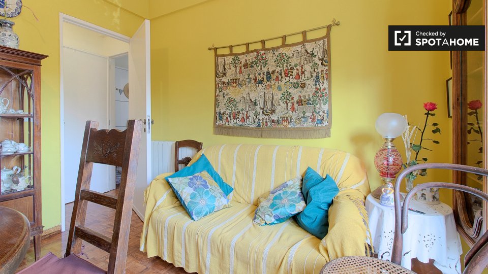 Double room Lisbon, 4 beds, 105m² — photo 21