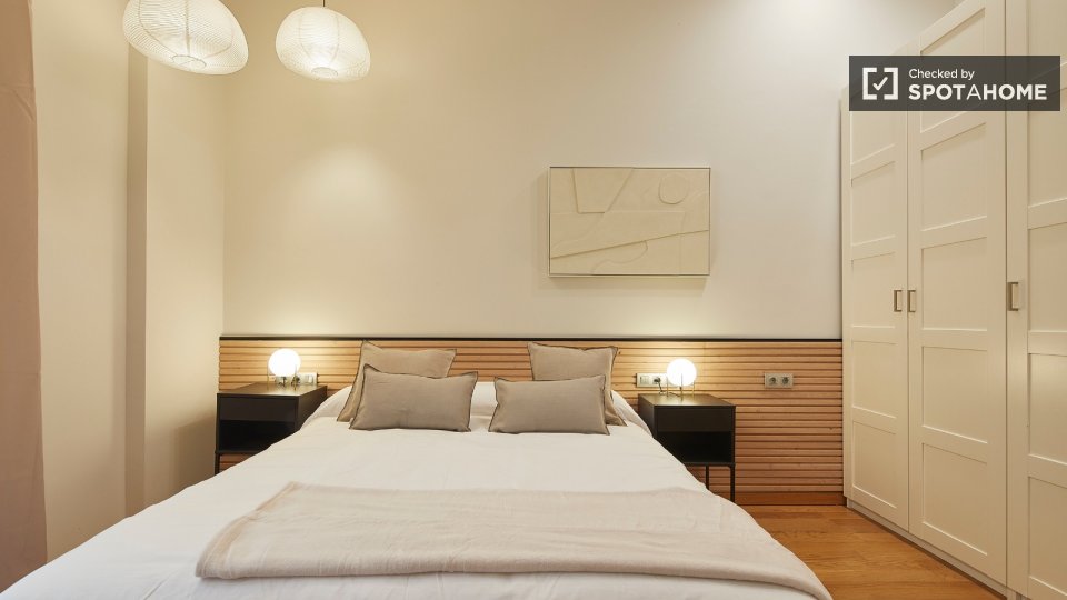 Apartment Barcelona, 2 beds — photo 10
