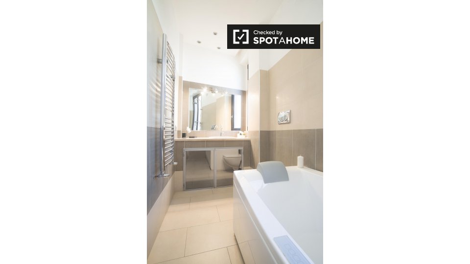 Double room Milan, 2 beds, 100m² — photo 1