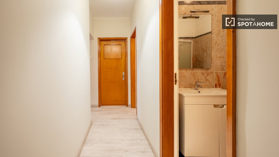 Double room Lisbon, 7 beds — photo 15