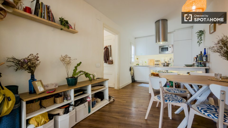 Double room Barcelona, 2 beds — photo 9