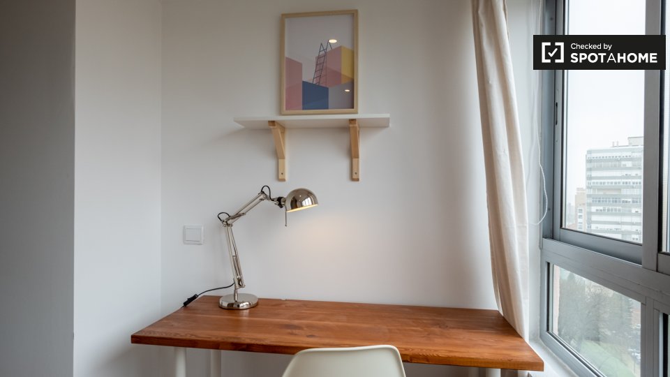 Double room Lisbon, 8 beds, 200m² — photo 3