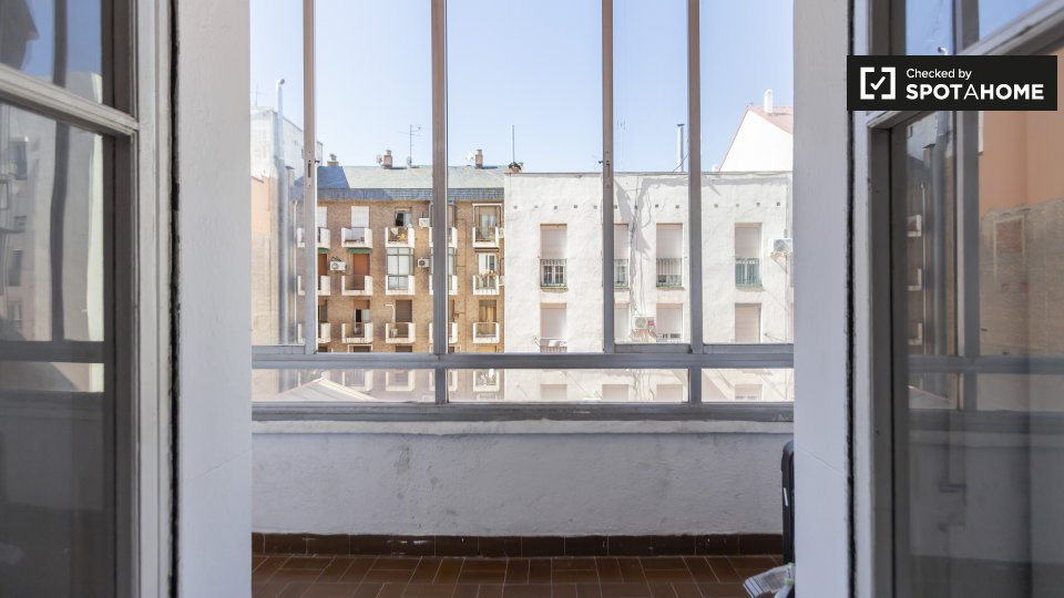 Double room Madrid, 9 beds — photo 5